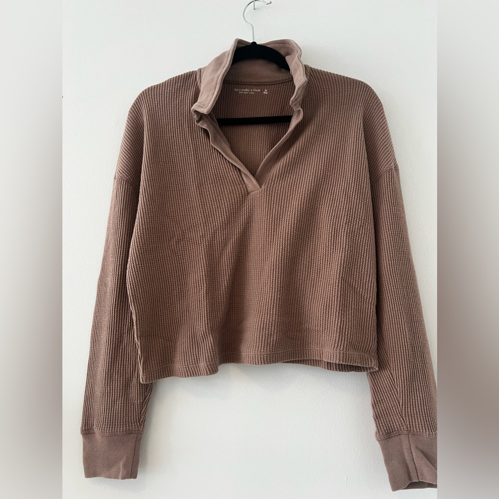 A&F long sleeve waffle polo, size M, brown